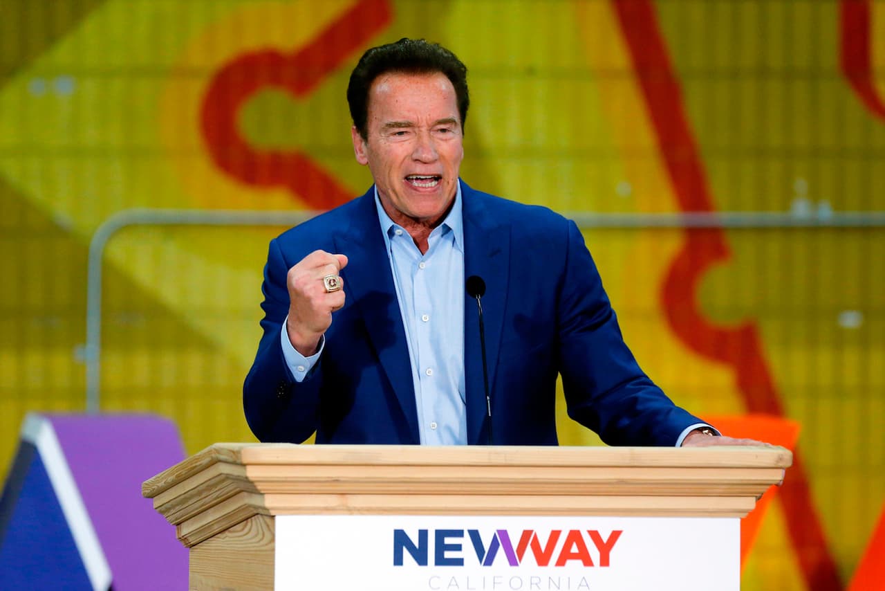 Operan a Arnold Schwarzenegger del corazón