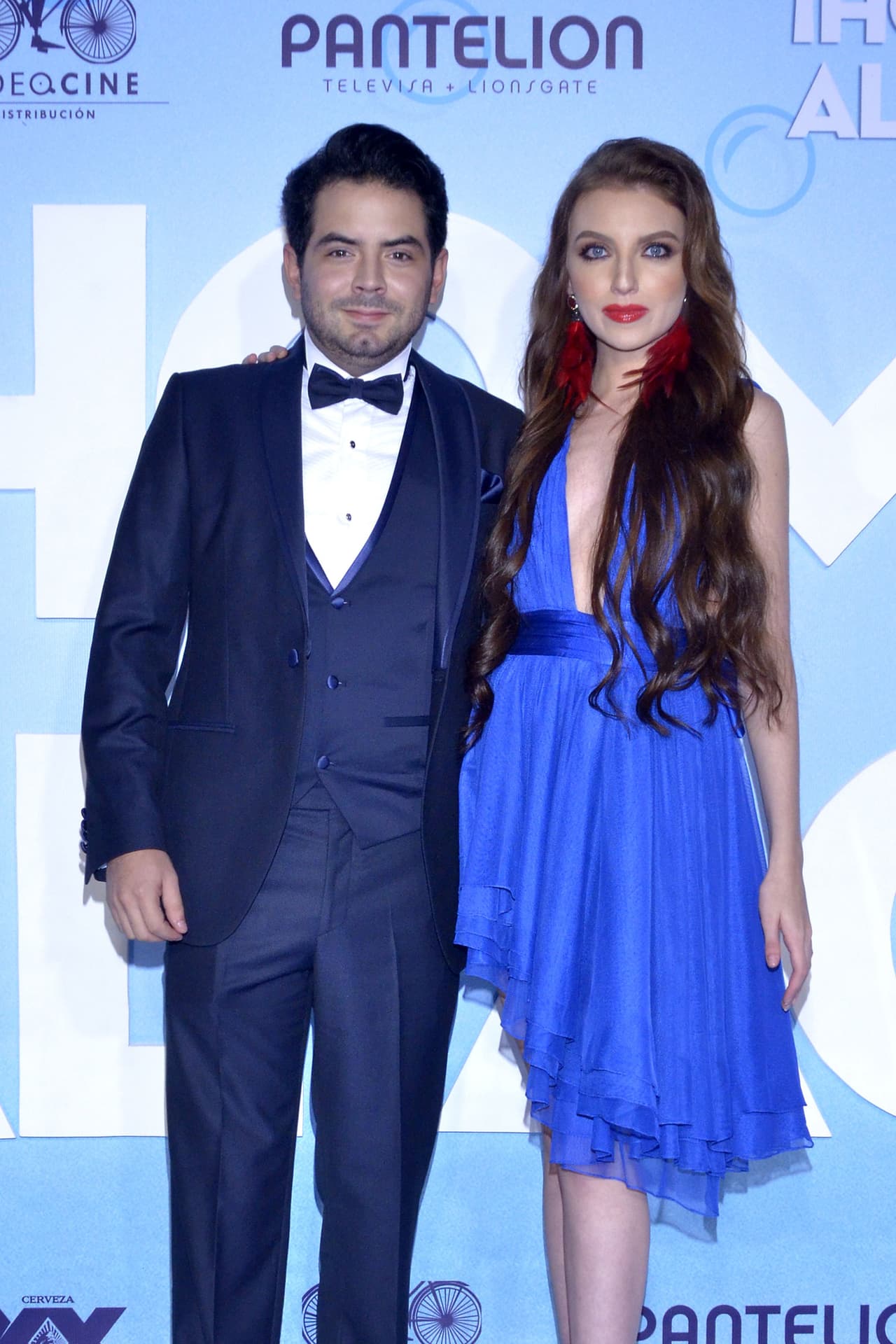 José Eduardo Derbez celebra cinco años junto a su novia