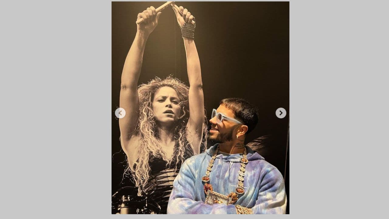 Anuel presume foto al lado de Shakira