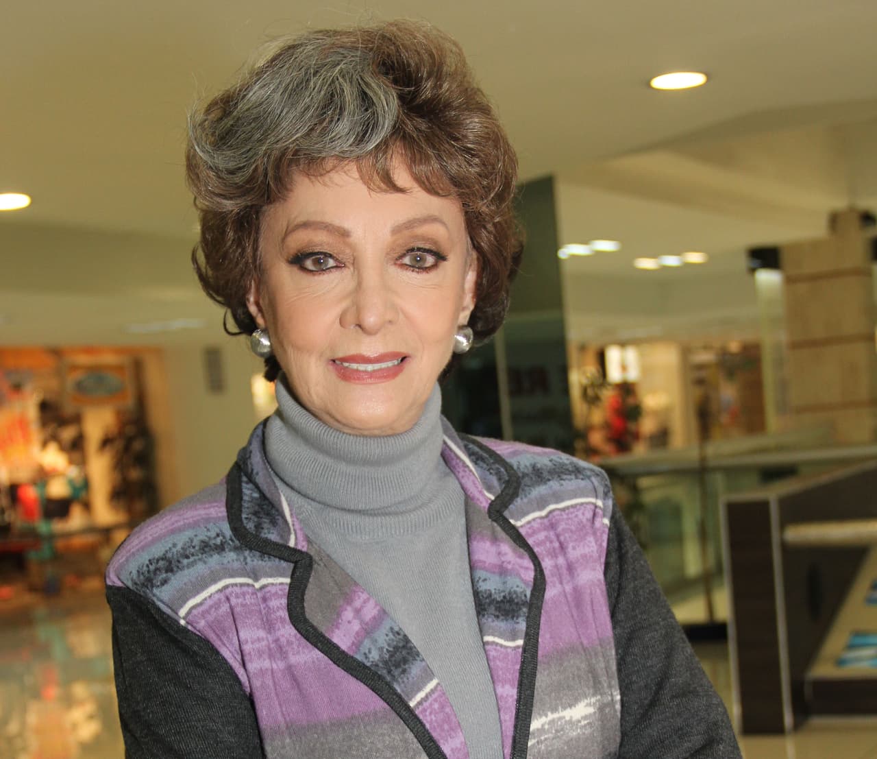 La primera actriz Norma Lazareno también estará presente en el incio de la serie.