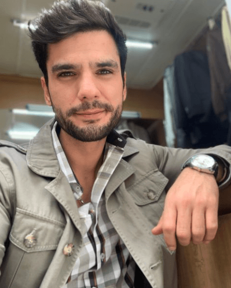 En exclusiva, el actor Ramsés Alemán, a quien puedes ver de lunes a viernes a las 8:30 p.m. en 'Mi fortuna es amarte', responde 10 preguntas para Las Estrellas. ¡Conócelo más a fondo!