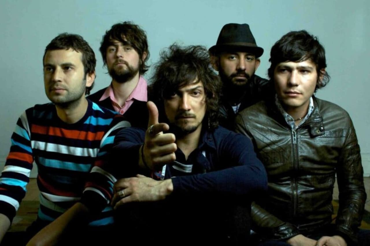 Zoé enfrenta acusaciones de playback en conciertos en CDMX y León Larregui lanza tajante respuesta 

