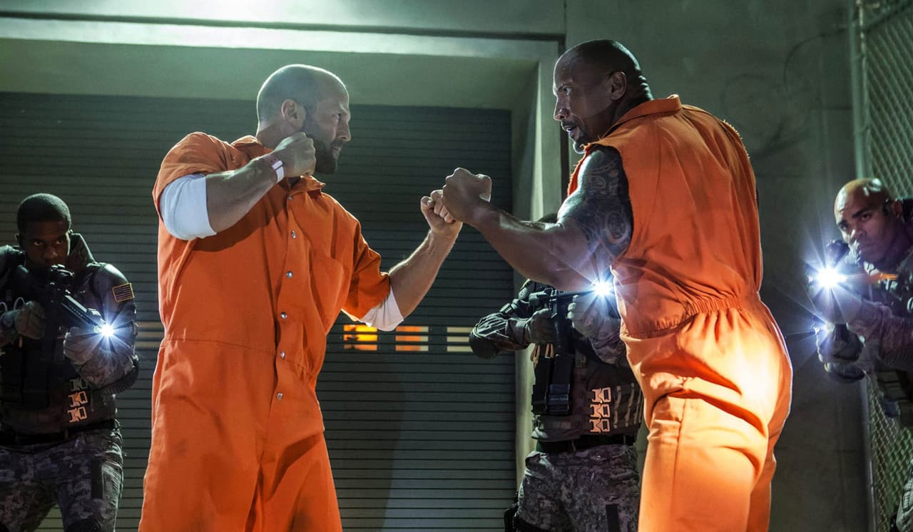 Dwayne Johnson y Jason Statham en la octava película de 'Rápidos y Furiosos'