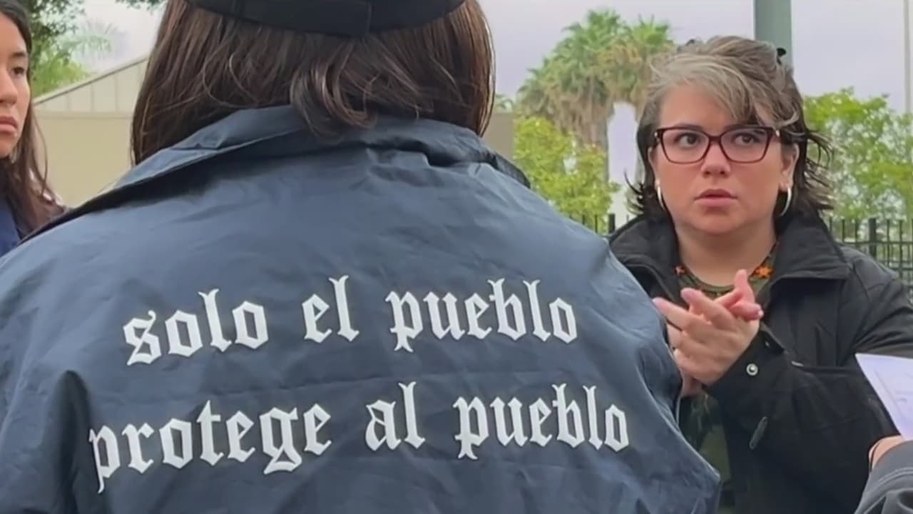 Comunidades realizan patrullajes para identificar a agentes de ICE y proteger a personas indocumentadas