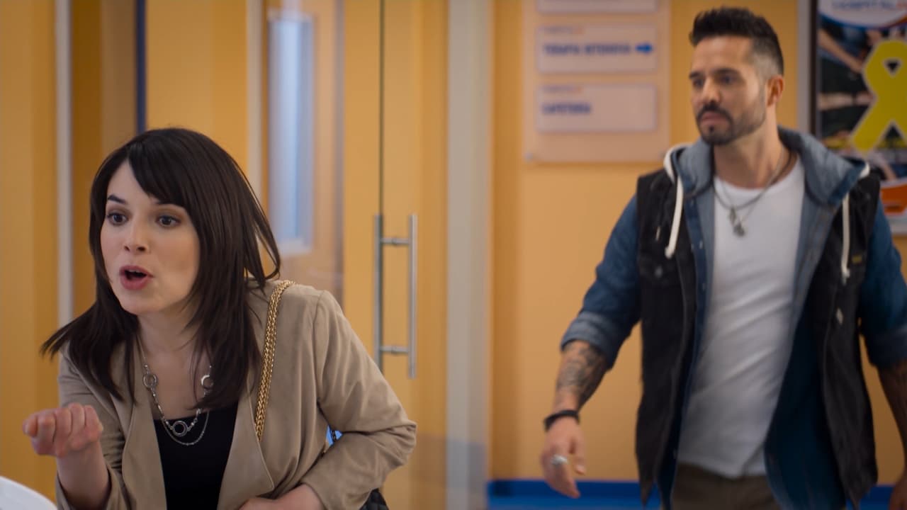 En una ocasión, las mentiras de Ernesto llevaron a la cárcel a pedro, pero la joven encontró el pretexto perfecto para echarle la culpa a Elena.