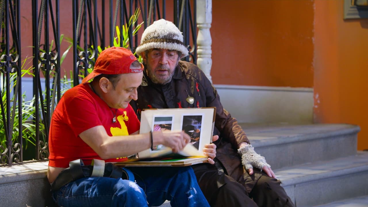Germán y Jorjáis descubren un álbum con los bloopers de Vecinos.