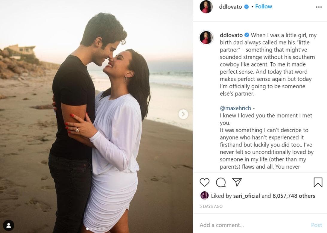 Dos meses después de haber anunciado su compromiso, Demi Lovato y Max Ehrich terminaron su noviazgo "para enfocarse en sus carreras” en septiembre pasado. La relación de la pareja únicamente duró 7 meses.