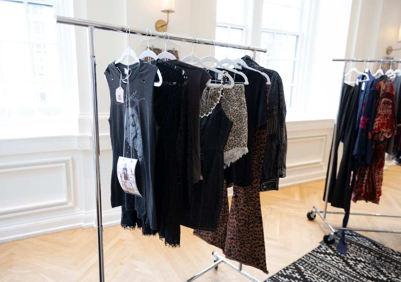 Tienes ropa y productos aún con etiquetas
