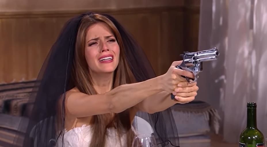 En 2012, Claudia Álvarez interpretó a la villana ‘Verónica’ en ‘Porque el Amor Manda’. Con su sed de venganza, se vistió de novia y le confesó a ‘Jesús’ (Fernando Colunga) los motivos por los que no le dijo que tenía una hija con él.