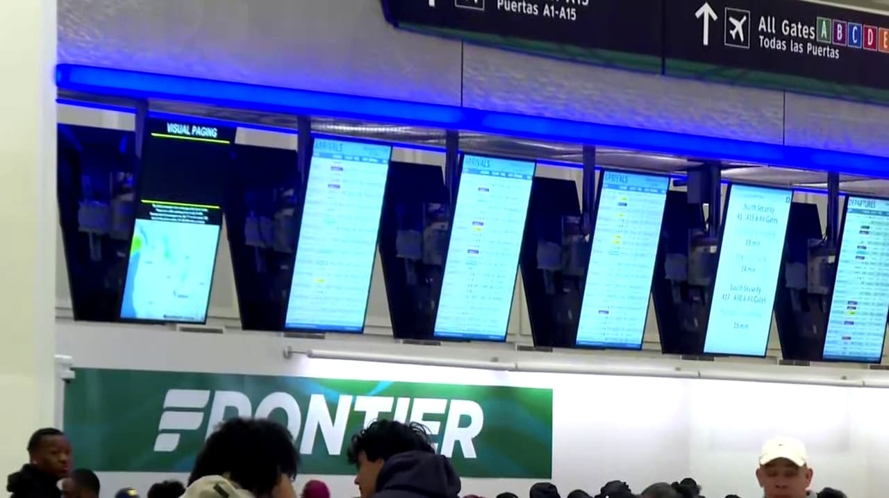 Vientos fuertes provocan cancelaciones y retrasos en los aeropuertos de Houston: este es el panorama