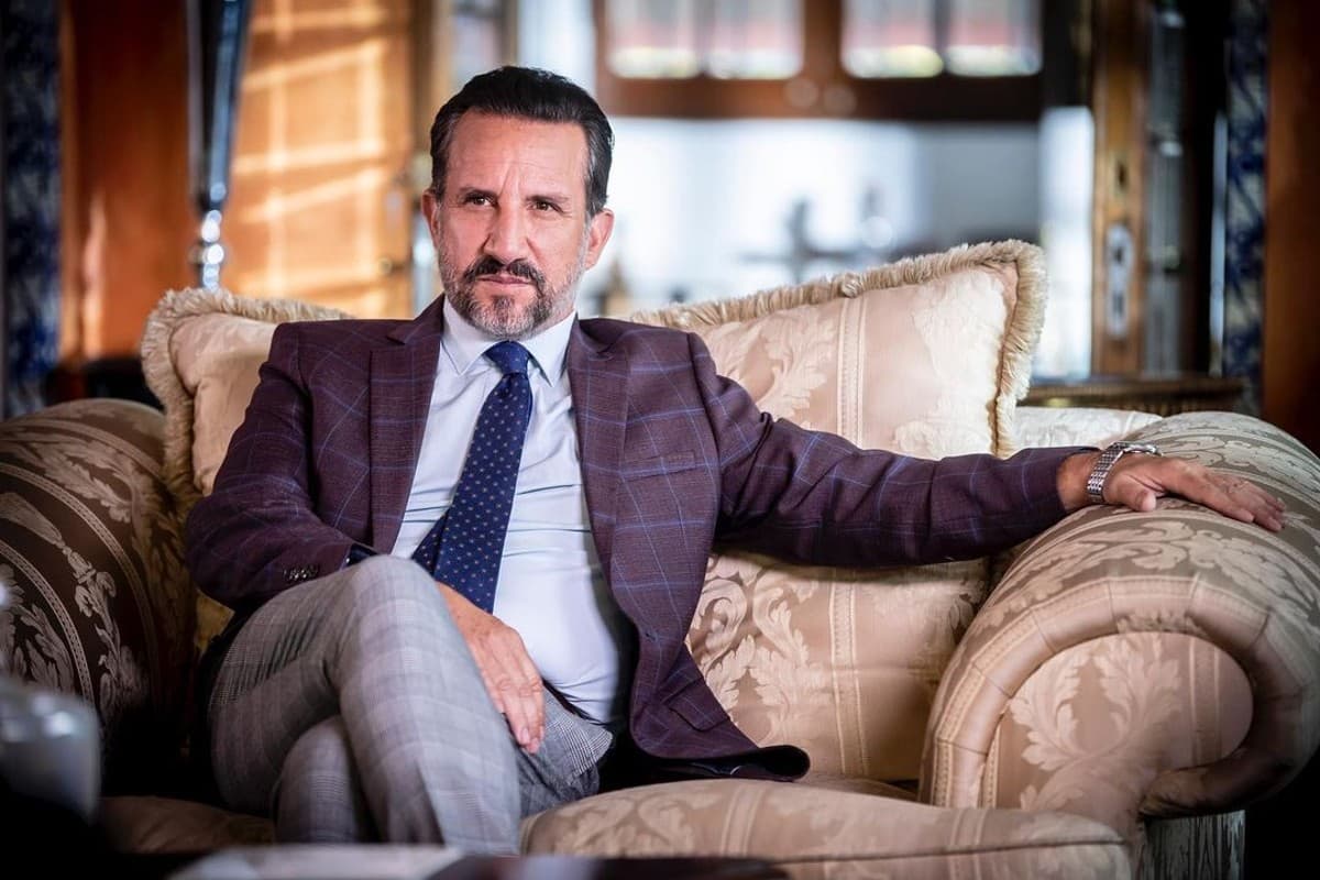 Plutarco Haza posa con su hijo Leonardo y el parecido es impresionante