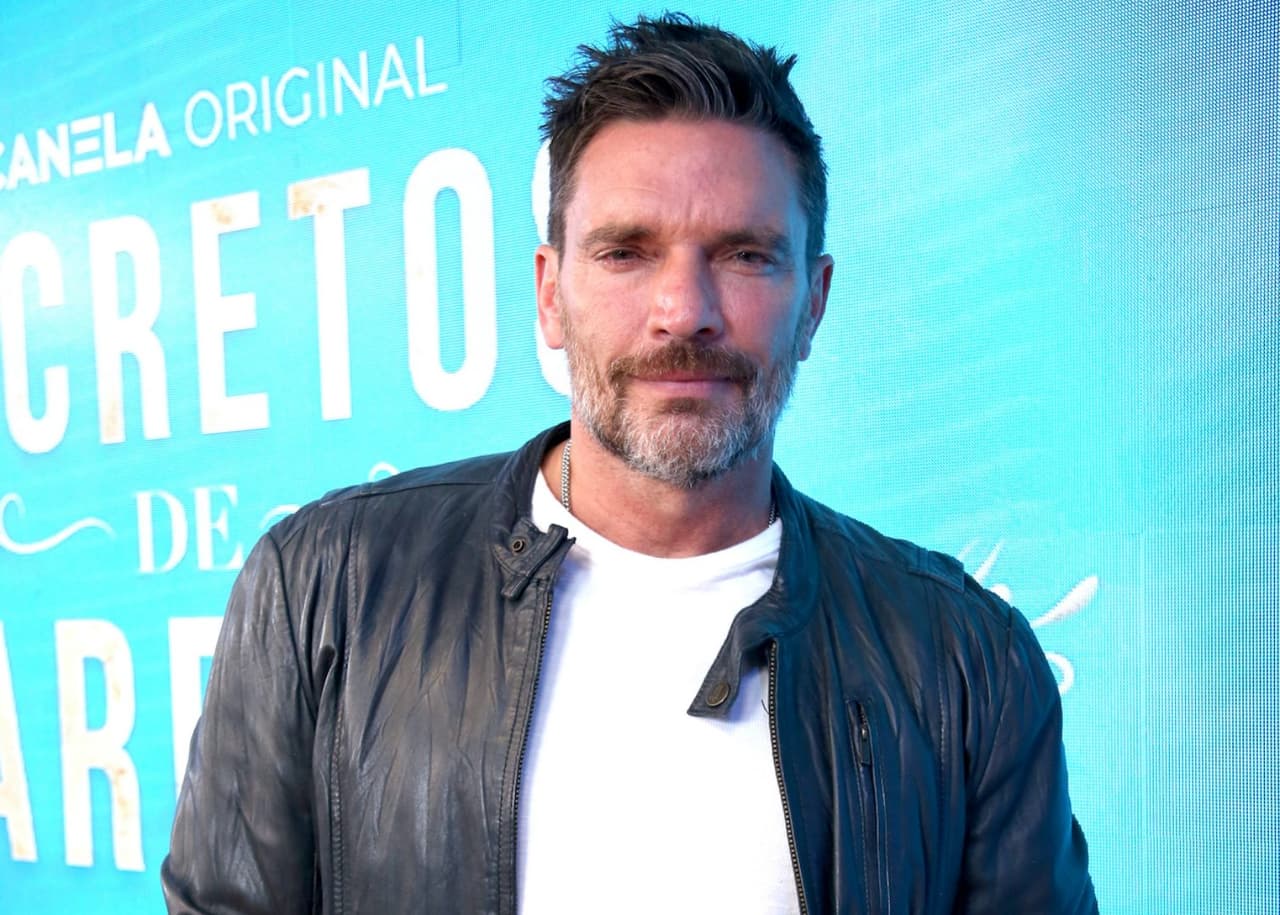 Julián Gil revela que sufrió de abuso por parte de varias mujeres: “terminé teniendo relaciones sin querer”
