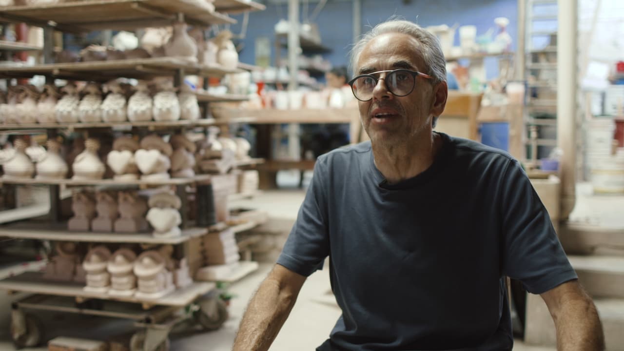 Rodo Padilla comparte el arte de trabajar la cerámica
