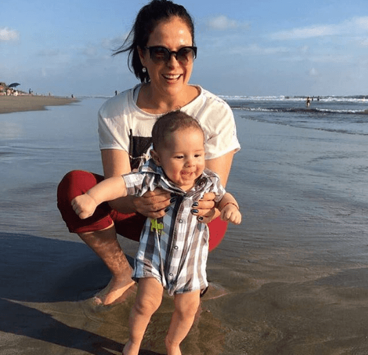 Arleth Terán se convirtió en mamá a los 40 años. La actriz dio a luz a León Alexander en junio pasado. Foto: Instagram