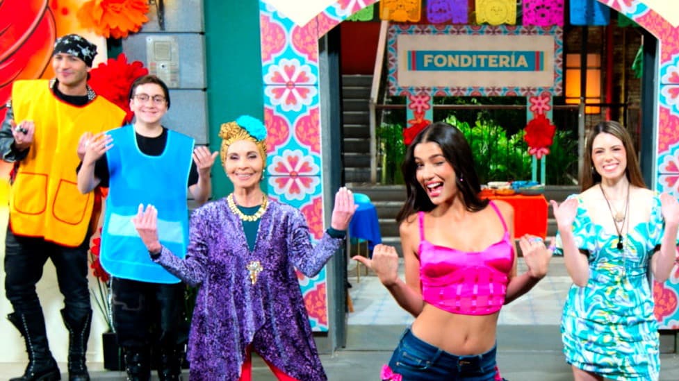 Vecinos: Fonditería, el nuevo negocio de Magdalena y familia