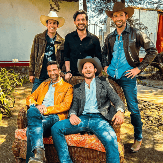 Todo está listo para el gran estreno de "La Herencia" el próximo 28 de marzo a las 8:30 p.m. con Las Estrellas. Previo a ello, te mostramos a todos los galanes que te robarán suspiros en esta historia.