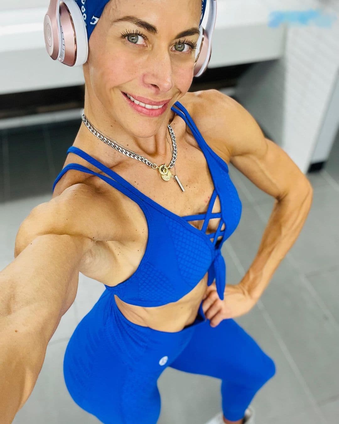 Vanessa Guzmán responde a quienes critican su musculoso cuerpo y la comparan con un hombre