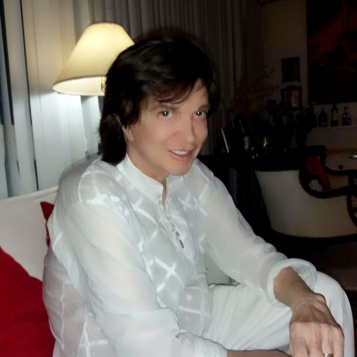 El pasado 20 de noviembre, el cantante se presentó en el Florida Park de Madrid para tomar fotos del que sería el último de sus discos, “Camilo Sinfónico”. Durante el evento, el español dijo: “Es lo mejor que he podido hacer”. Este último trabajo contiene sus mayores éxitos, acompañados de arreglos de cuerda de Orquesta y con participación de artistas españolas como Marta Sánchez, Mónica Naranjo y Pastora Soler.
