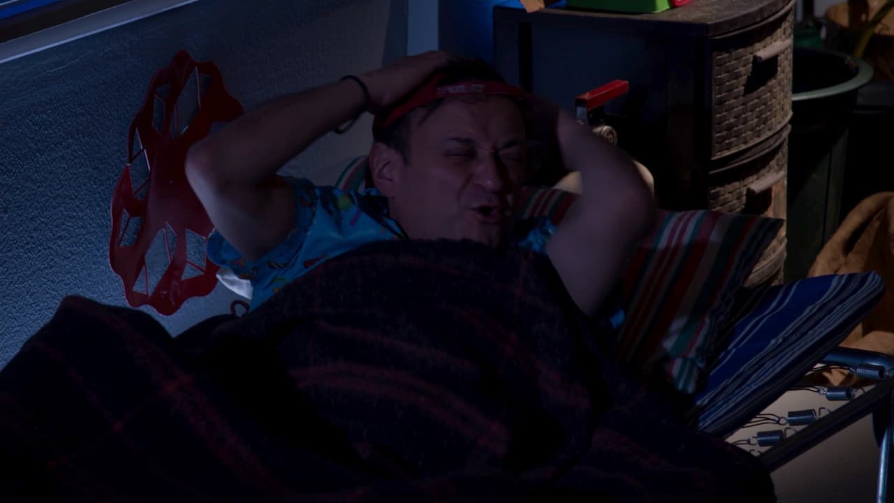 Desde su primera noche, 'El Bipo Jr.' causó estragos en los 'Vecinos' con su llanto.