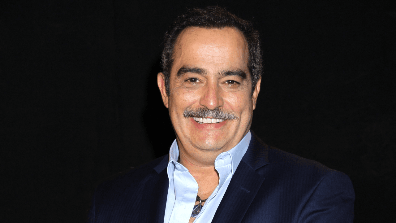 Omar Fierro se transforma en sacerdote para la telenovela 'Amanecer'