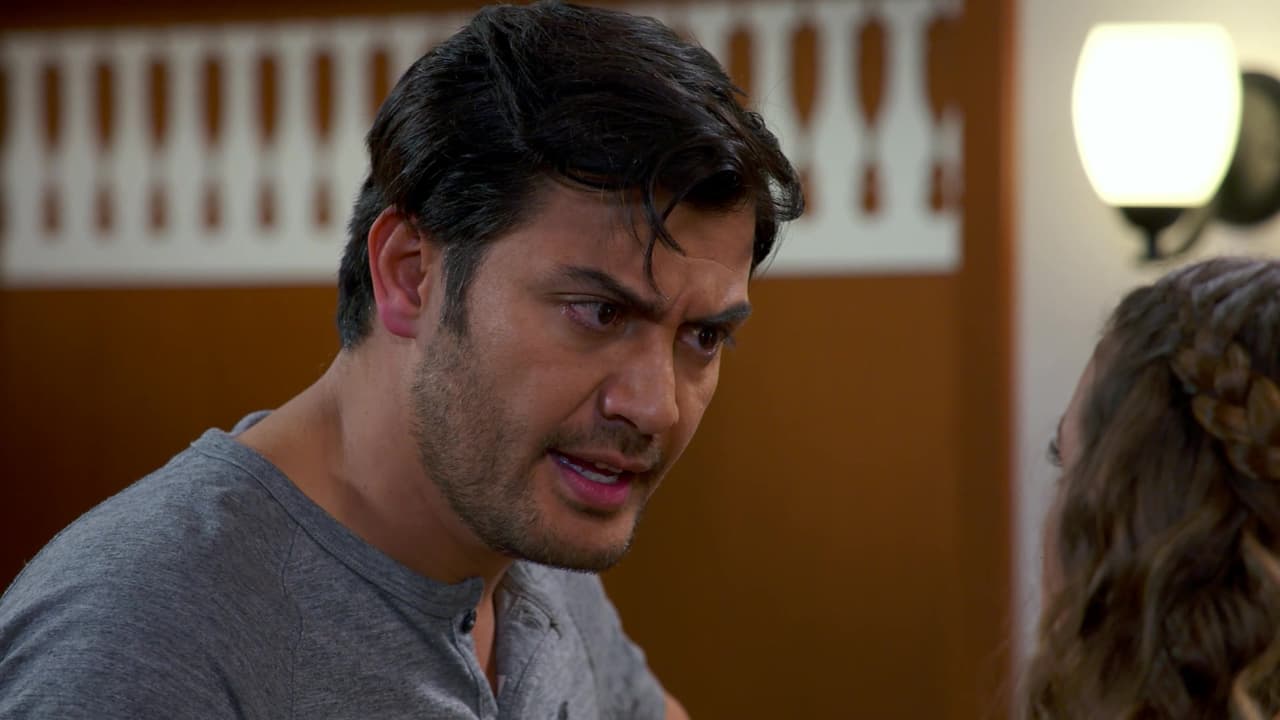 Capítulo 48: Raúl y Victoria discuten por culpa de María Isabel