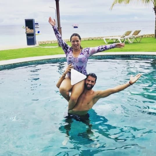 Adamari López y Toni Costa celebraron siete años de relación, con estas fotos.
