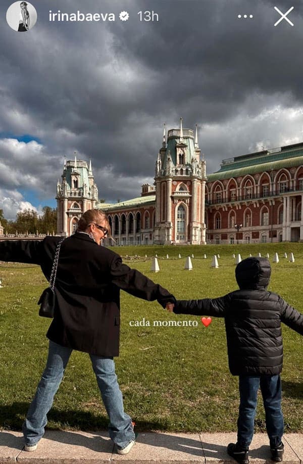 Irina Baeva con sus sobrinos en Rusia