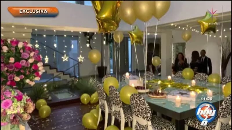 Cuenta con un comedor muy amplio, en el cual se han realizado grandes celebraciones como su aniversario número 20 y los XV años de su hija Mía.