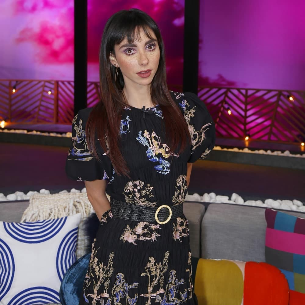 Más tarde, la joven se sumaría al programa ‘Netas Divinas’ de Unicable en el que debate temas de la vida cotidiana al lado de Paola Rojas, Consuelo Duval y Daniela Magún.
