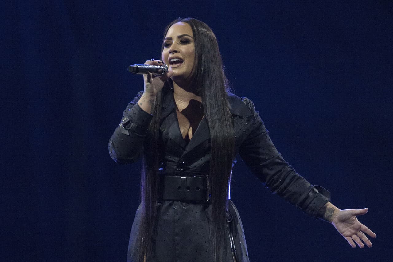 Demi Lovato admite en concierto una recaída en el alcohol