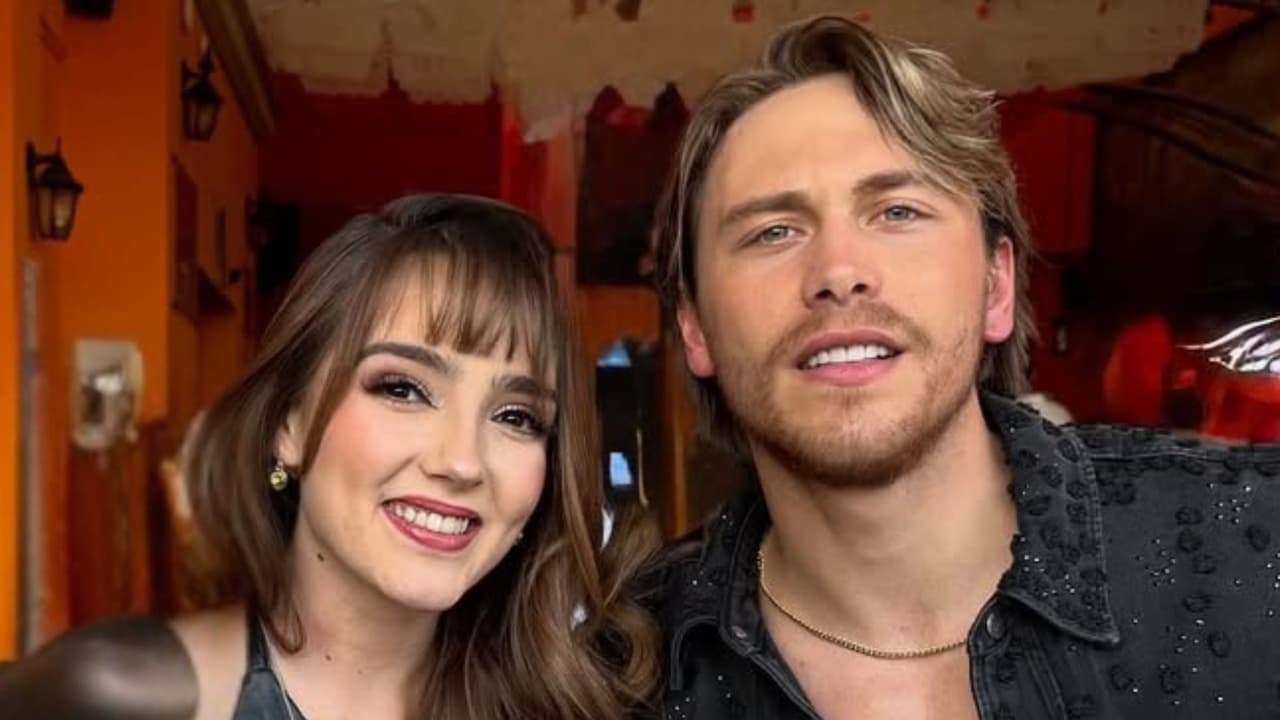 Aldo De Nigris enloquece a fans tras aparecer de sorpresa en concierto de Elaine Haro