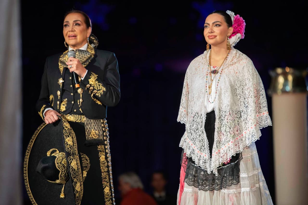Aída Cuevas y su hija Valeria.