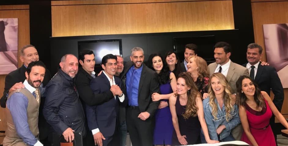 Festejo doble en Por amar sin ley