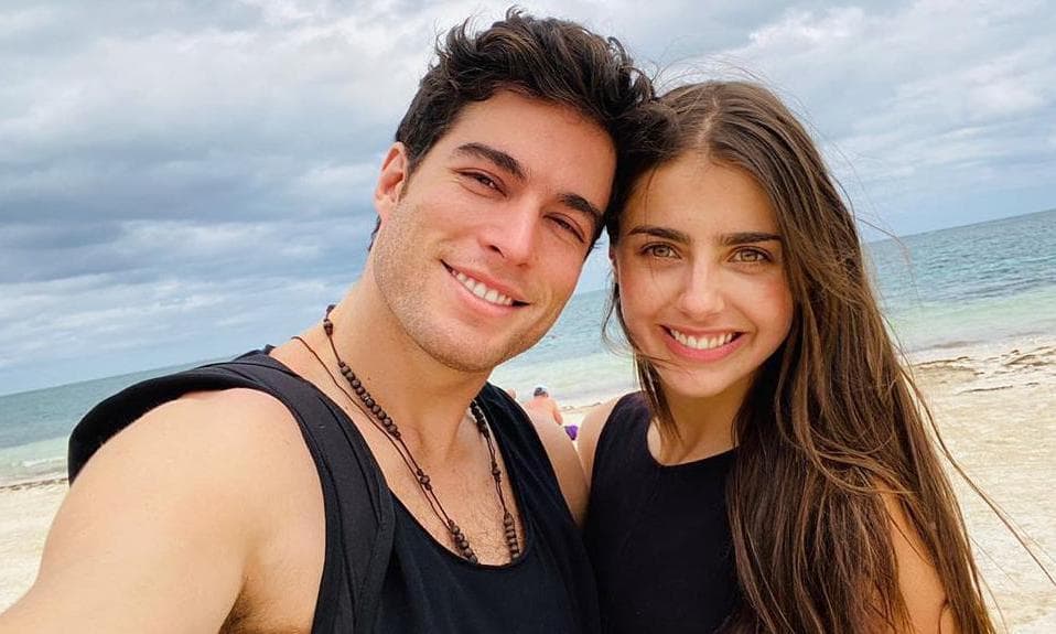 Michelle Renaud llama tonto a Danilo Carrera por ruptura y él pregunta: ‘¿por qué me amas?’
