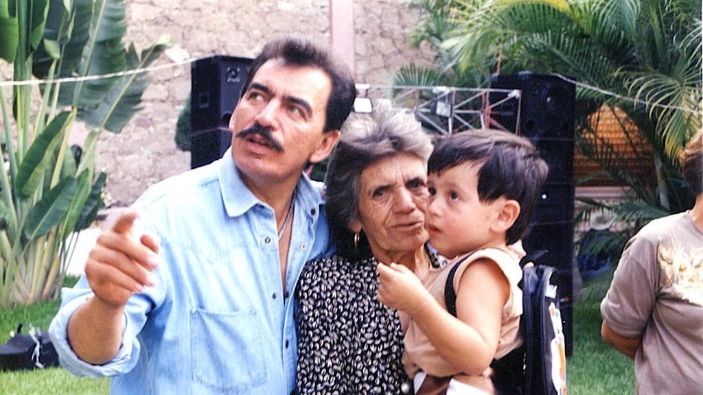 Joan Sebastian con su hijo Julián Figueroa