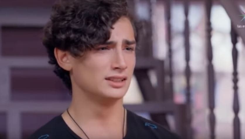 "Estoy seguro de quién soy y lo que quiero en mi vida", 'Aris' habla con sus padres, 'Polita' y 'Audifaz' sobre sus sentimientos hacia 'Temo'.