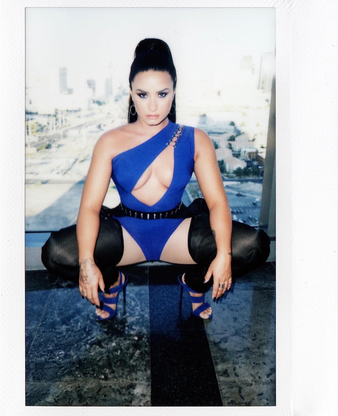 Demi Lovato ha enfrentado trastornos alimenticios que supera poco a poco; hoy en día se ve guapísima.