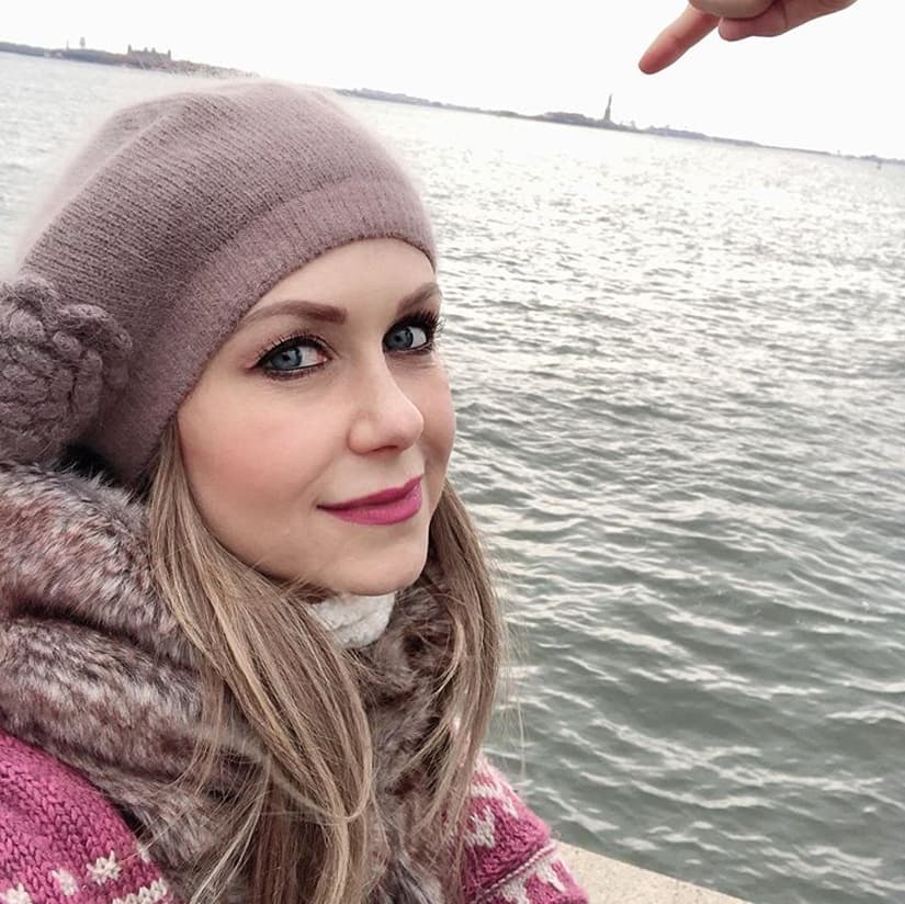 La actriz y su marido aprovecharon su estadía para visitar algunos de los lugares más populares de Nueva York, como Central Park, Times Square y la estatua de la libertad. “Disfrutando al máximo de la compañía de @rodrigo_luque y de una ciudad mágica #NuevaYork #Familia #Amor #Momentos”, indicó en otra publicación.