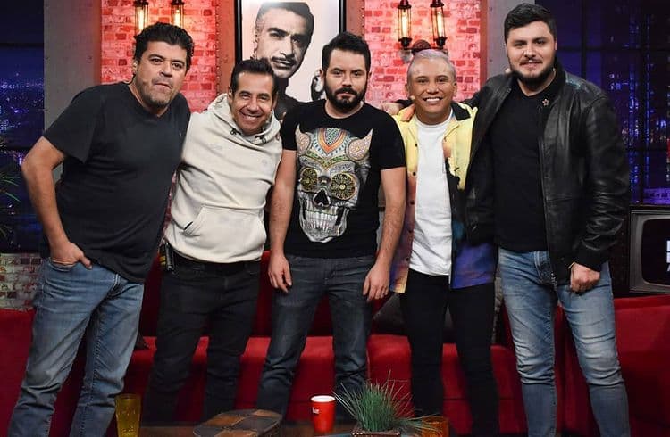 A propósito de este memorable momento, donde tendrán la oportunidad de reencontrarse con exconductores de ‘Miembros al Aire’ como Arath de la Torre, Mauricio Castillo y Juan Soler, hicimos un repaso por su carrera para que descubras cómo se veían tiempo atrás. ¡Mira las fotografías!