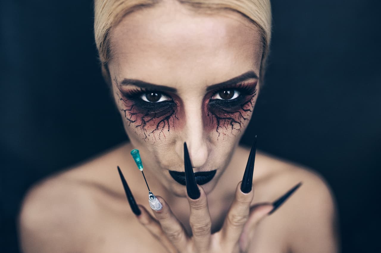 Looks de Halloween que puedes lograr usando sólo delineador