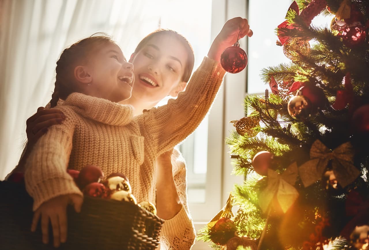 Personas que ponen adornos de Navidad antes son más felices, dice la ciencia