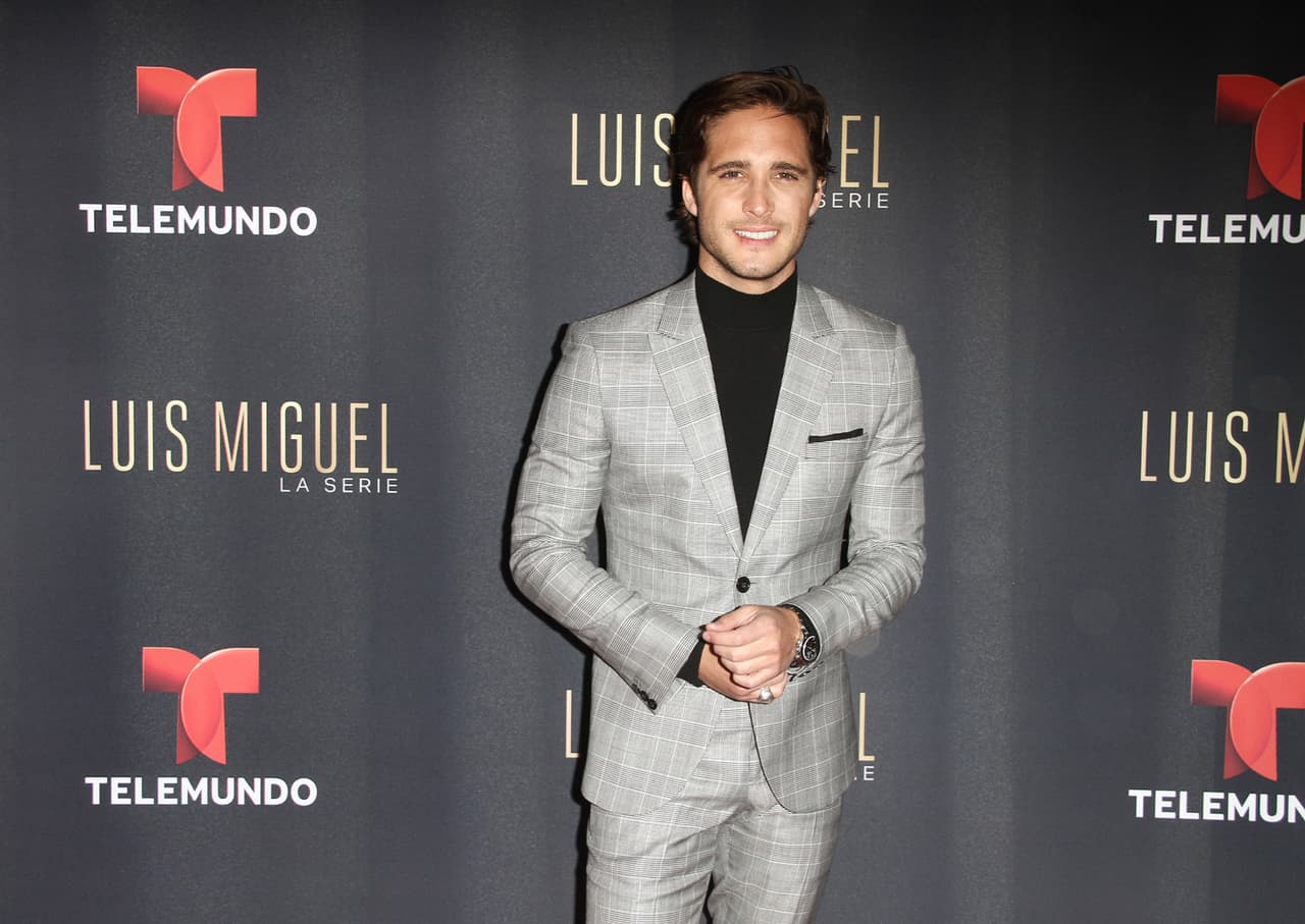 Diego Boneta en la presentación de 'Luis Miguel: La Serie' en California