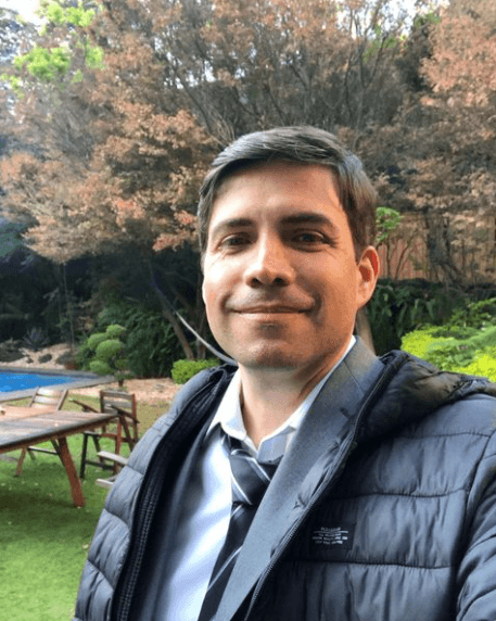 Sergio Bonilla dará vida al hermano de 'Paulina' y quien buscará el amor de 'Claudia'.
