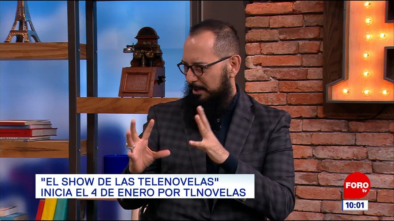 Álvaro Cueva se reunirá con grandes celebridades y productores en ‘El show de las TLNovelas’