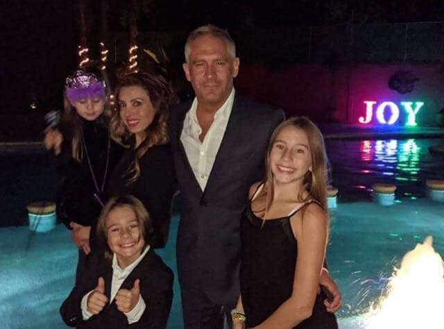 Gala, Lucca y Lia son los tres pequeños que han resultado del gran amor que se tienen. "A mí casarme es lo mejor que me ha pasado en la vida. Encontré mi centro; una mujer que me centró", reveló de la Torre en noviembre de 2019.