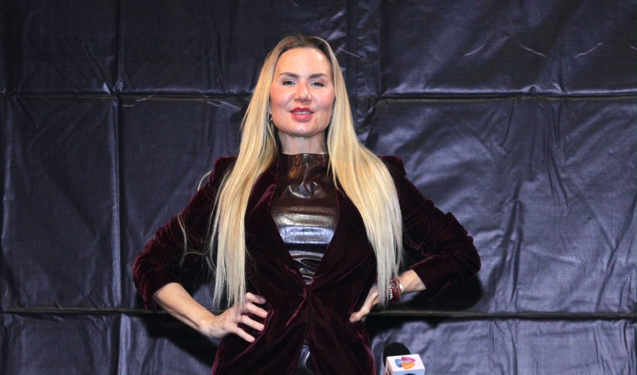 Michelle Vieth causa furor con impactante cambio de imagen; así luce ‘Mi pequeña traviesa’ 