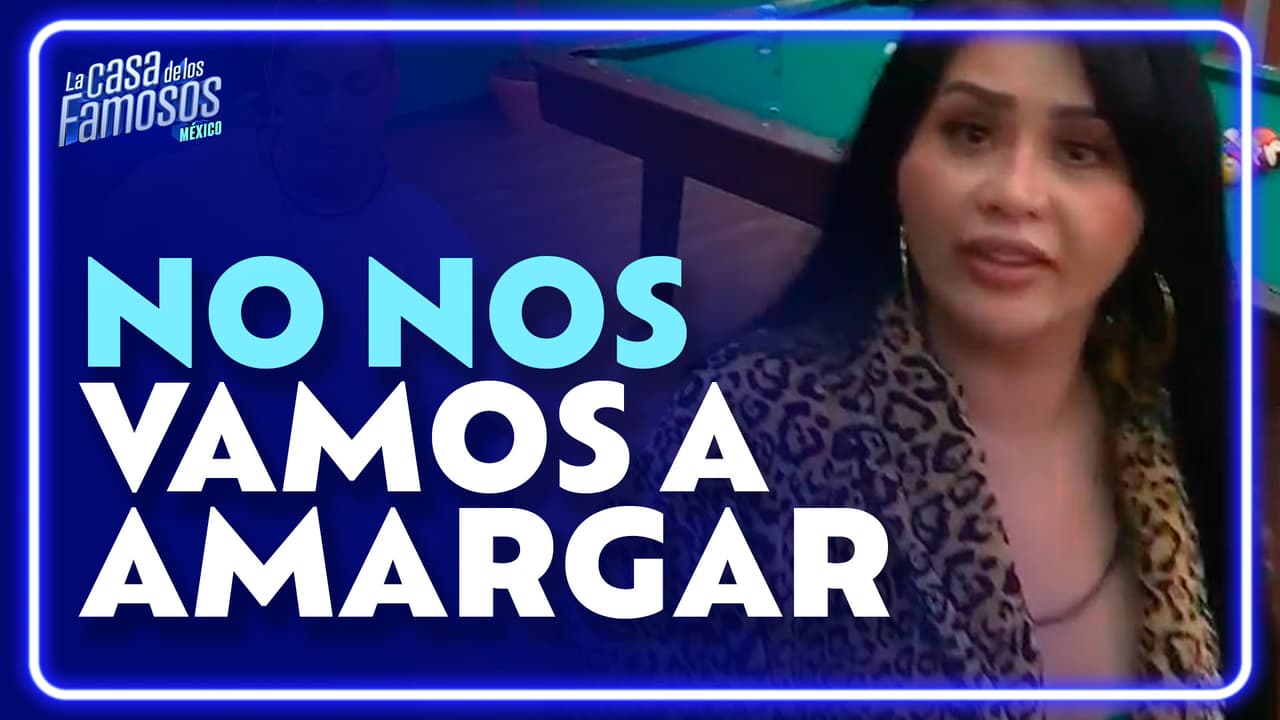 Gomita se sube a la suite y no le importa que Agustín se quedara en la fiesta