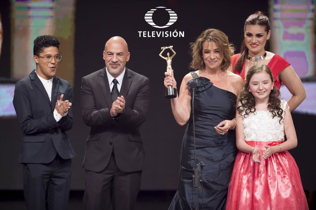 Como dice el dicho se ganó el premio por mejor programa unitario.