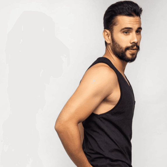 ¿Perreo intenso o baile pegadito? “Baile pegadito, una lambada”.