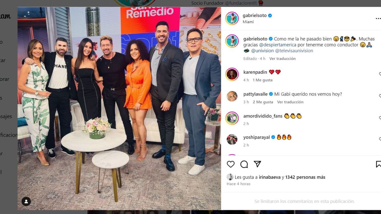 Gabriel Soto comparte foto con Elizabeth Gutiérrez.